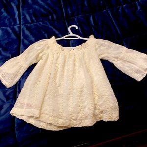 Eyelet blouse🌹🌹